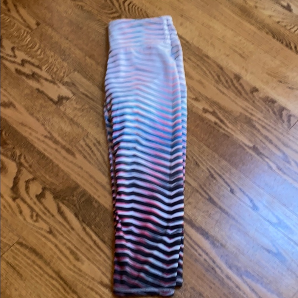 Athleta Chatarunga Capri